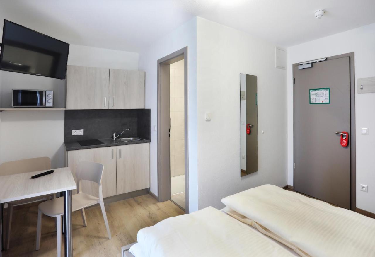 Apartment Hotel 37 Altdorf  Luaran gambar