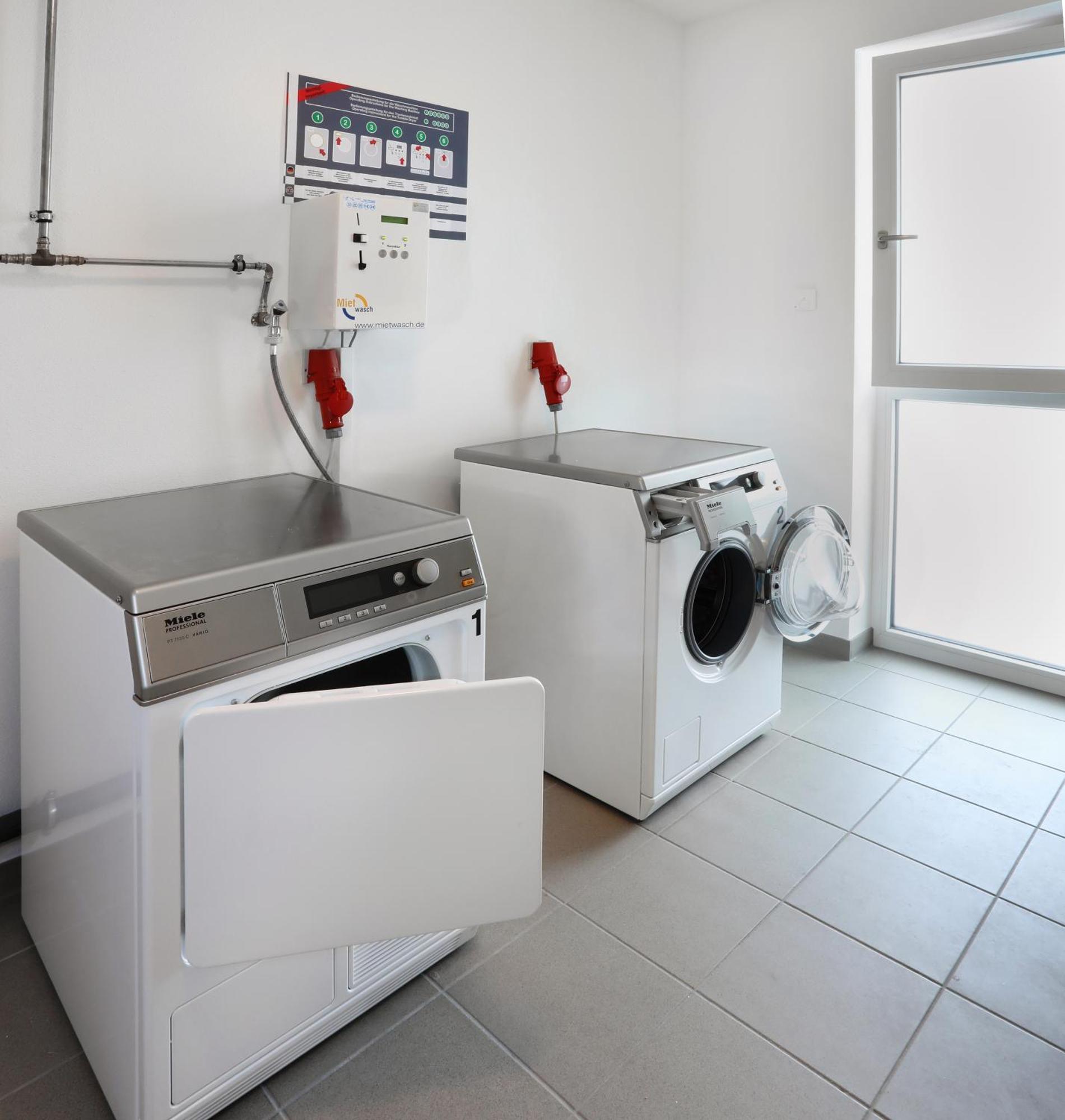 Apartment Hotel 37 Altdorf  Luaran gambar