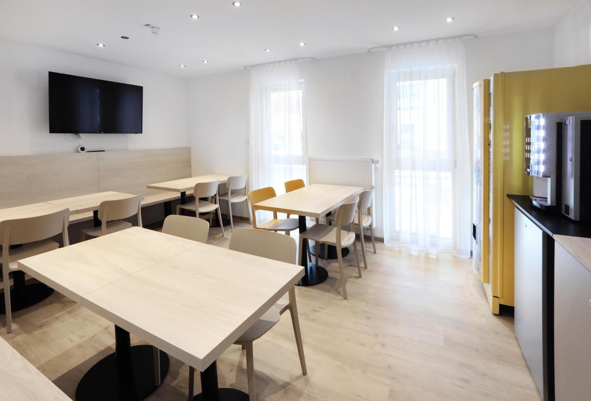 Apartment Hotel 37 Altdorf  Luaran gambar